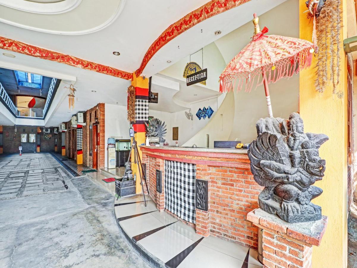 Oyo 90408 Hotel Horton Чиребон Екстер'єр фото
